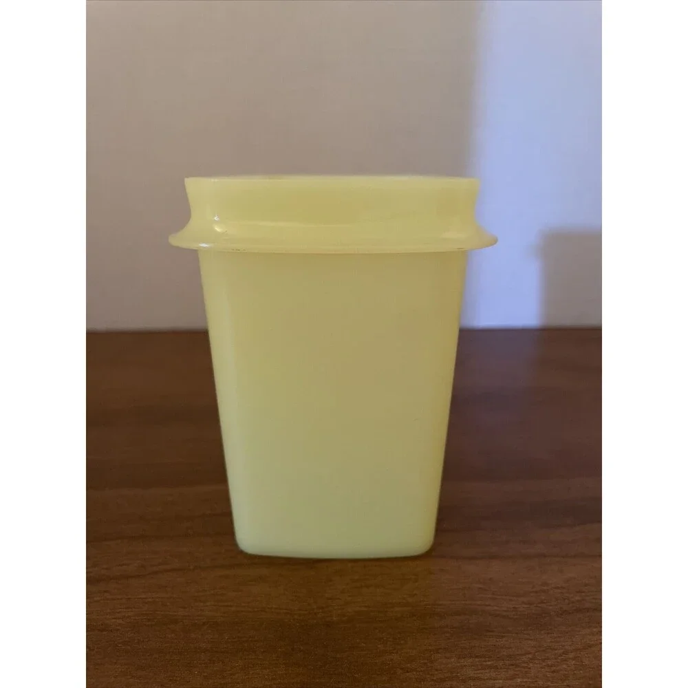 Tupperware Replacement Yellow Shelf Saver Container 1243-2 NO LID